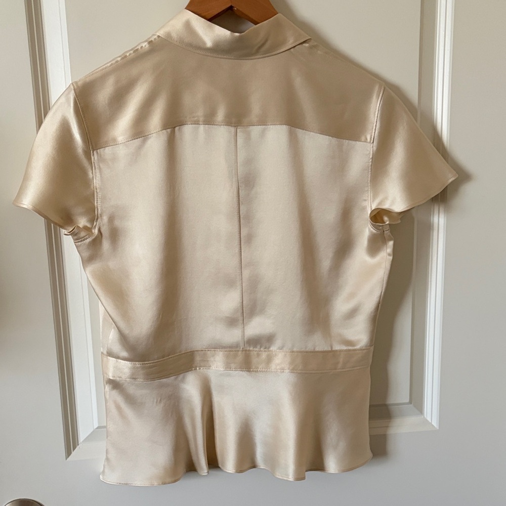 Banana Republic Beige Silk Button-Up Blouse - Picture 4 of 4